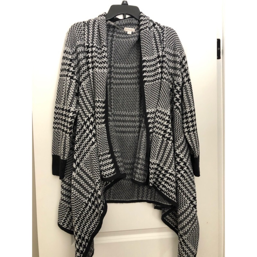 B/W Oversized Sweater